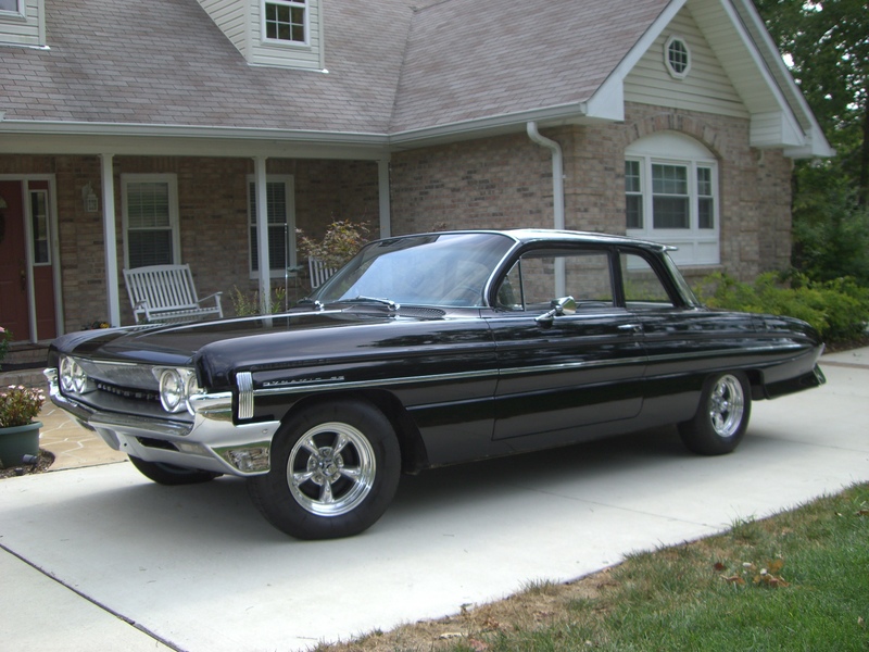 Oldsmobile Series 60 4-dr Sedan