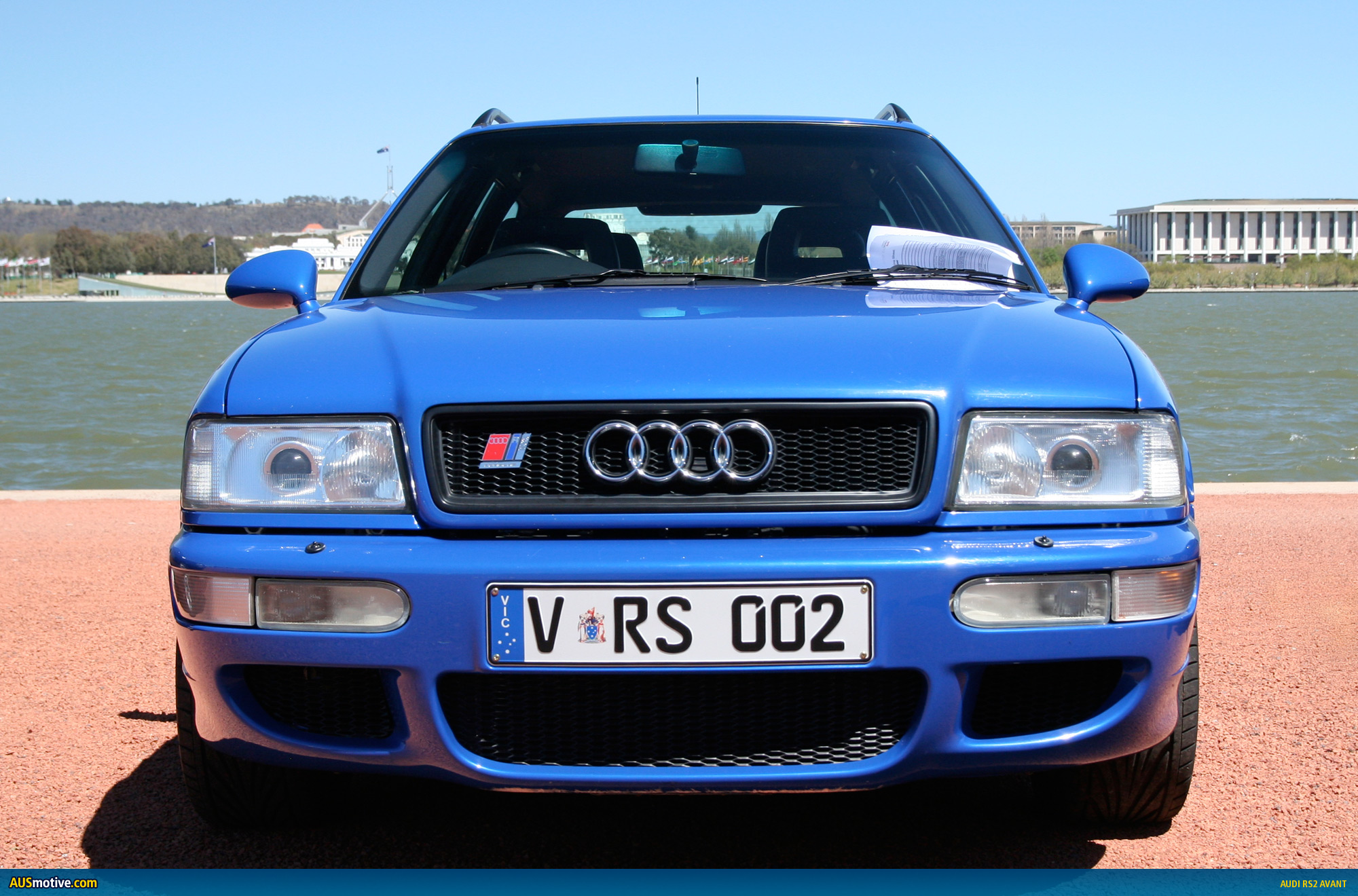 Audi RS2