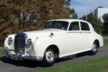 Bentley S1 saloon