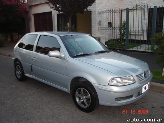 Volkswagen Gol 16