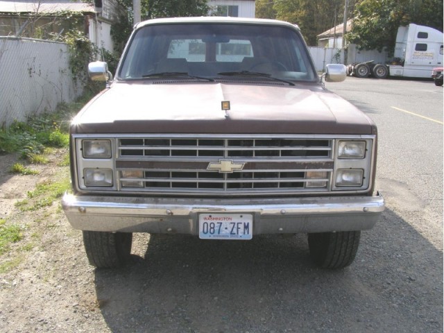 Chevrolet Silverado Suburban 20 Chevrolet Silverado Suburban 20