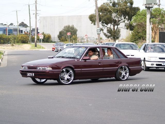 Holden Calais 30 VL