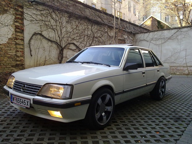 Opel Senator 25 E