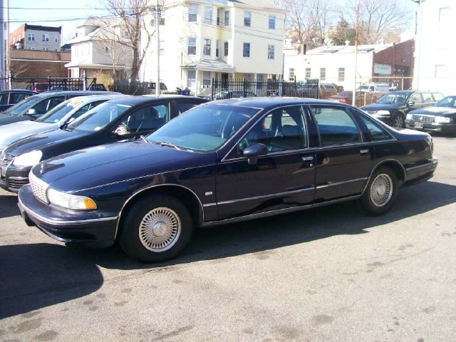 Chevrolet Caprice Classic 4dr sedan