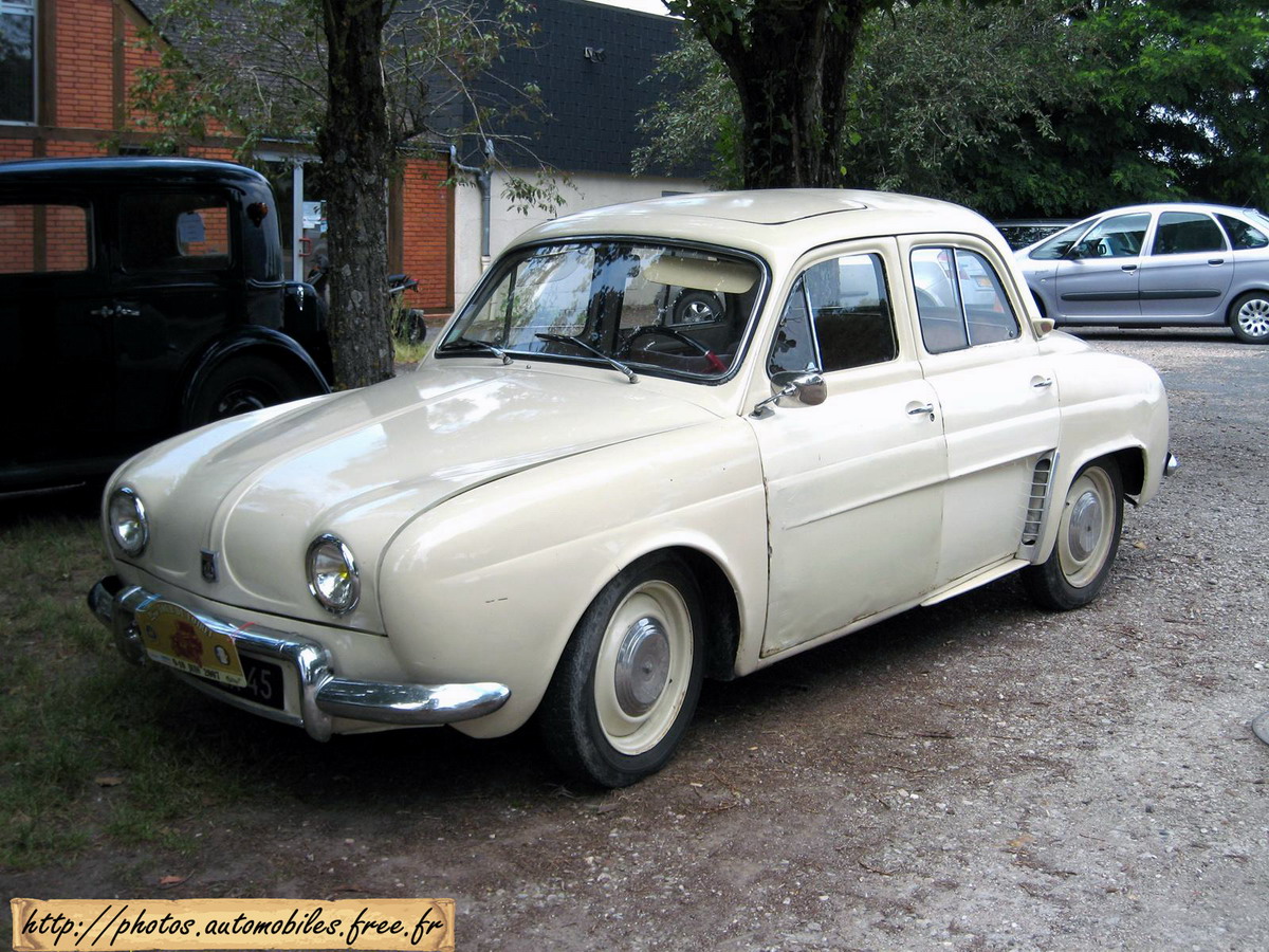 Renault Dauphine