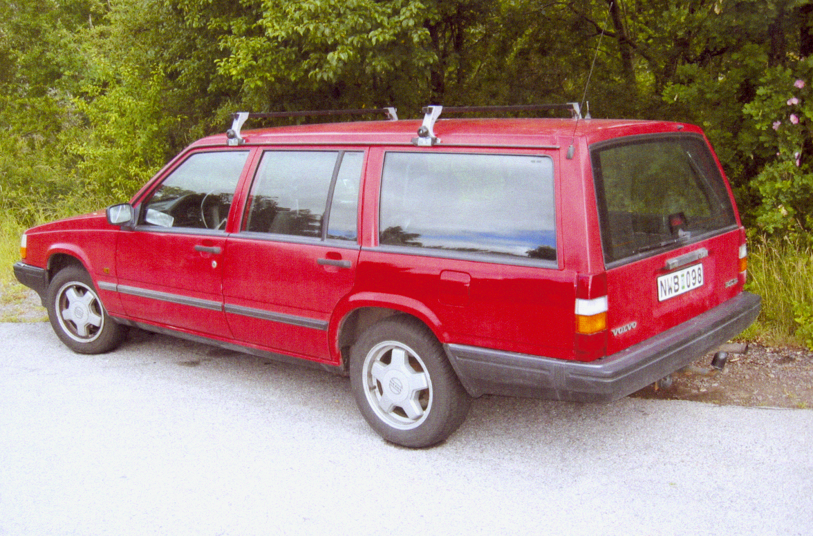 Volvo 945 GL