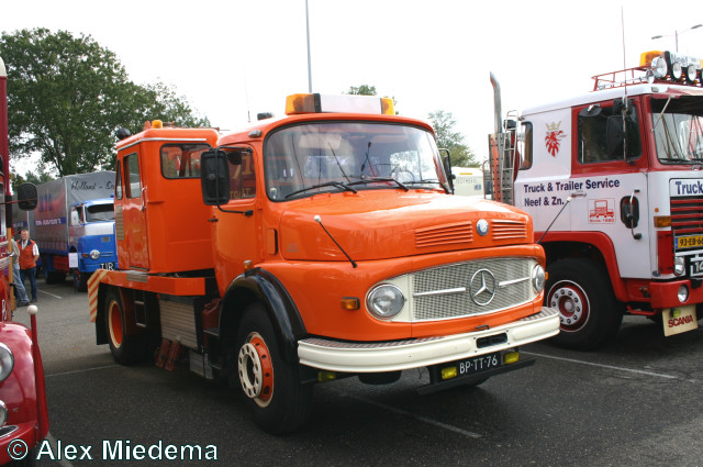 Mercedes-Benz L1418