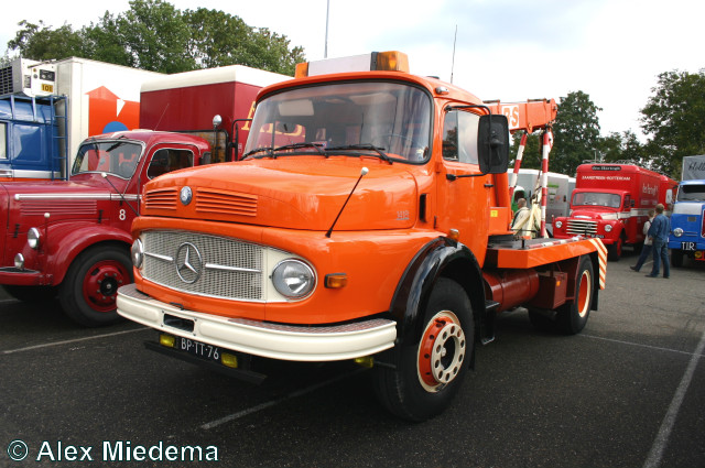 Mercedes-Benz L1418