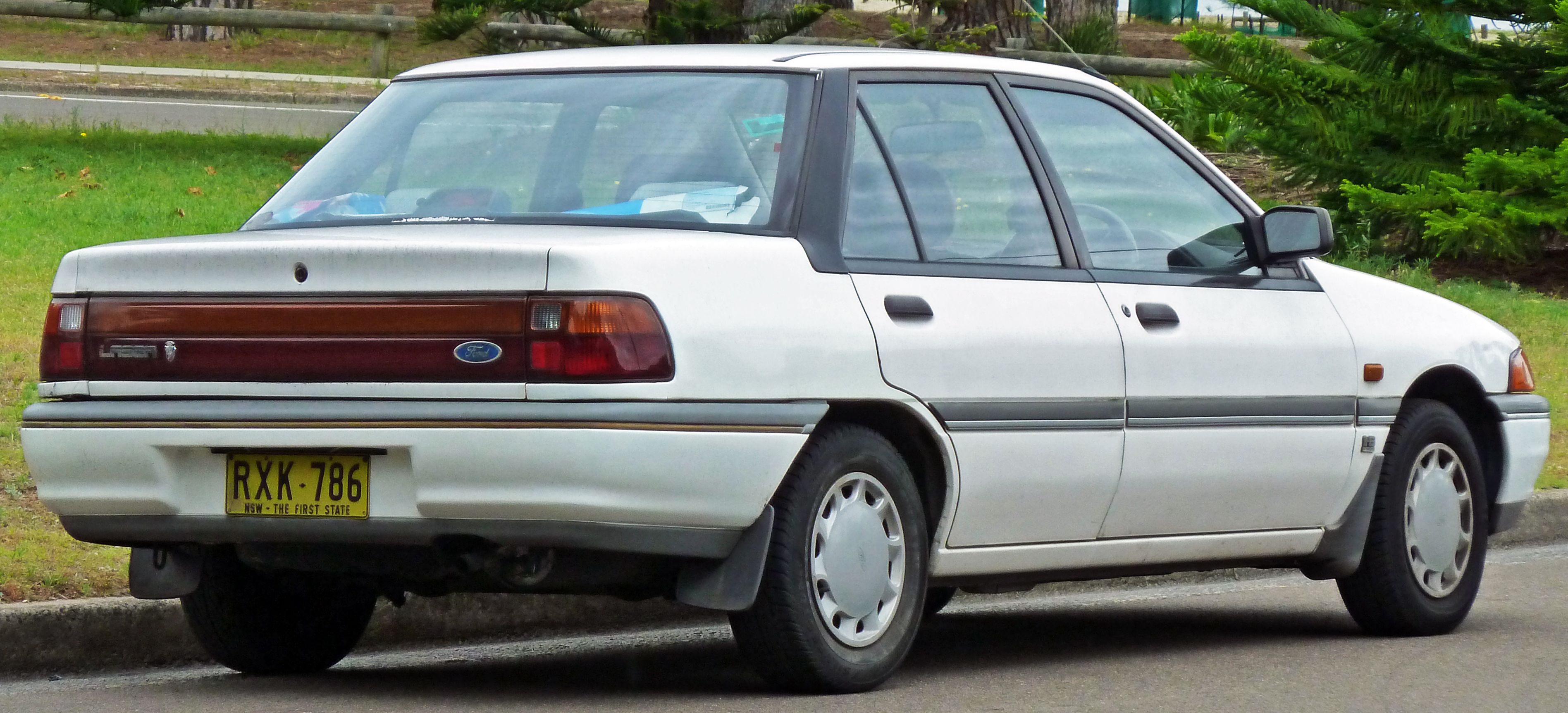 Ford Laser 15 Ghia