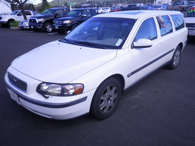 Volvo V70 24T