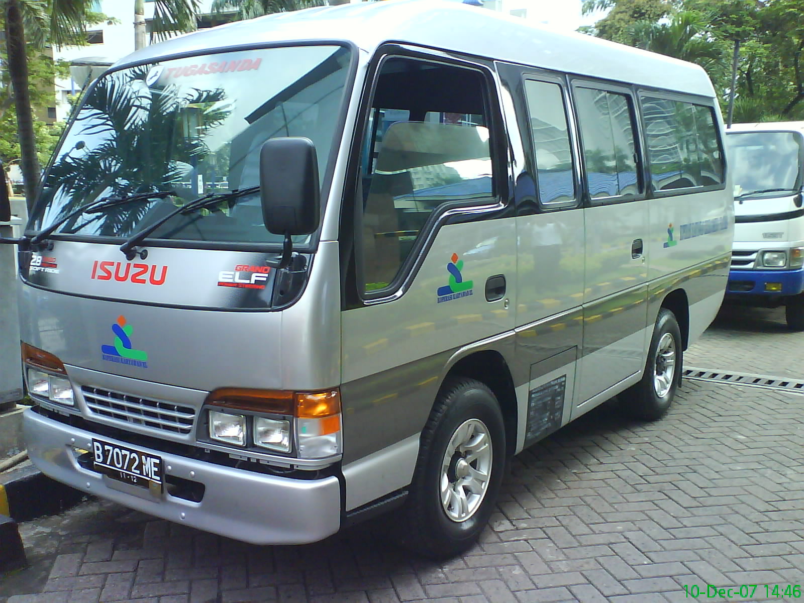 Isuzu ELF