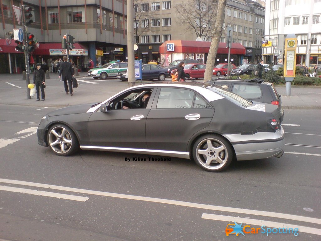 Mercedes-Benz E 63 AMG