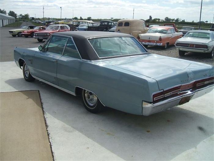 Plymouth Sport Fury 2dr HT