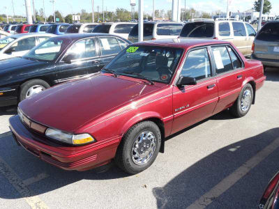 Pontiac Sunbird LE 4dr