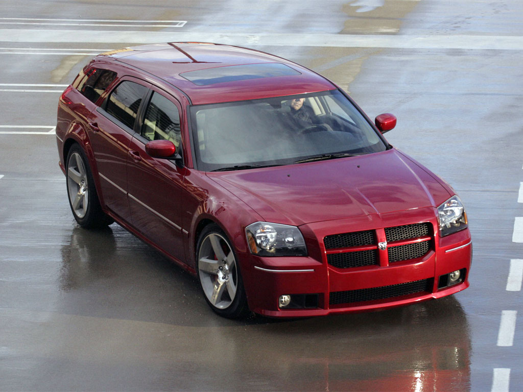 Dodge Magnum SRT