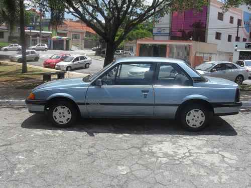 Chevrolet Monza 18 Chevrolet Monza 18