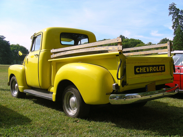 Chevrolet BK 1 ton pick-up