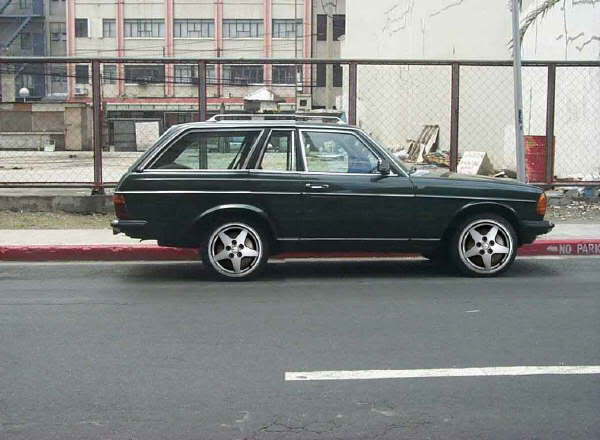 Mercedes-Benz 250 TD hearse