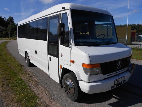 Mercedes-Benz Vario 818