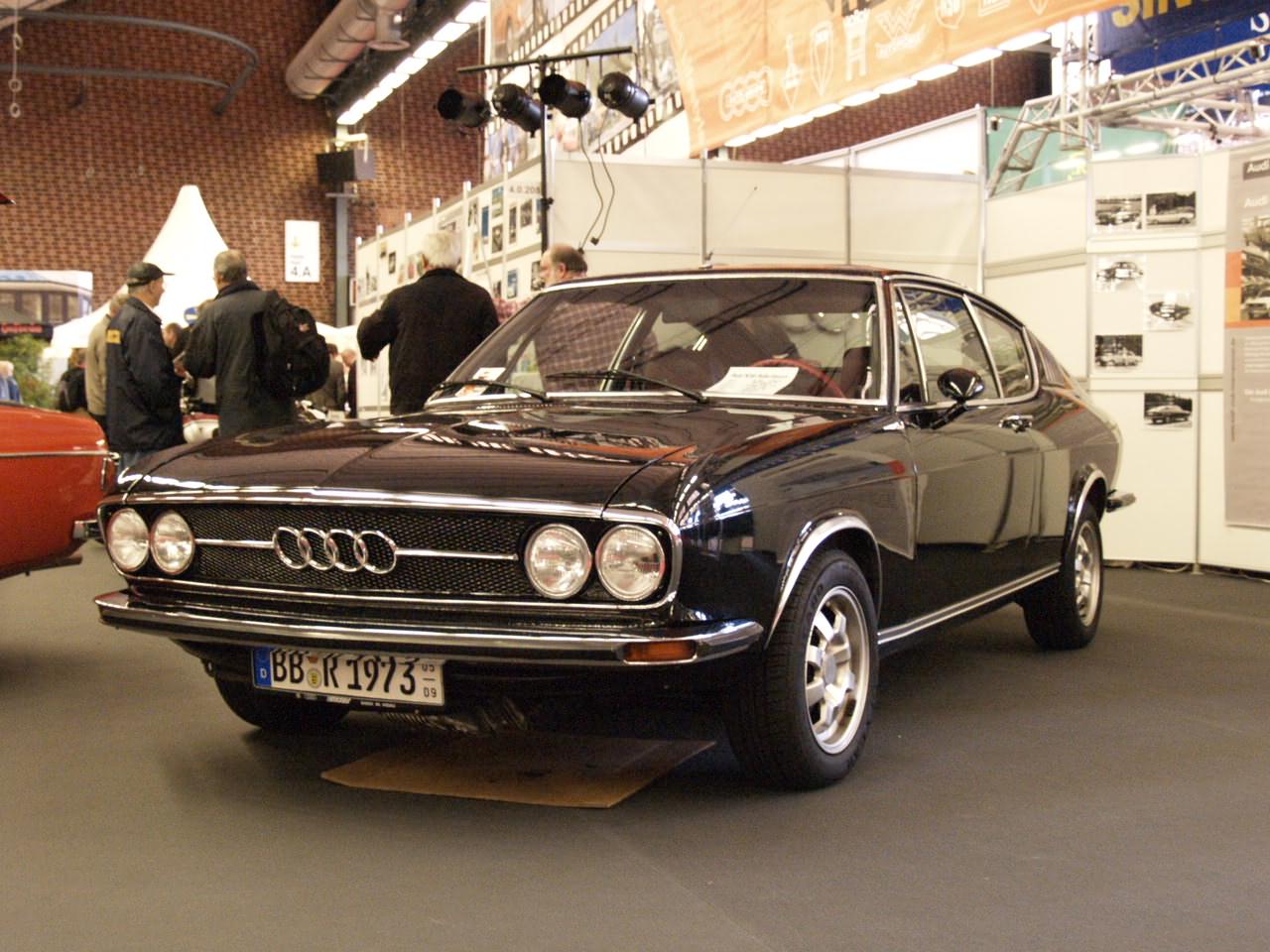 Audi 100