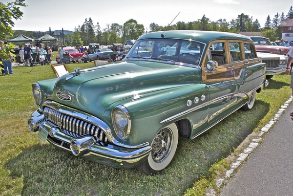 Buick Super 4-dr Wagon