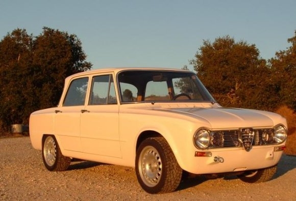 Alfa Romeo Giulia 1750 super