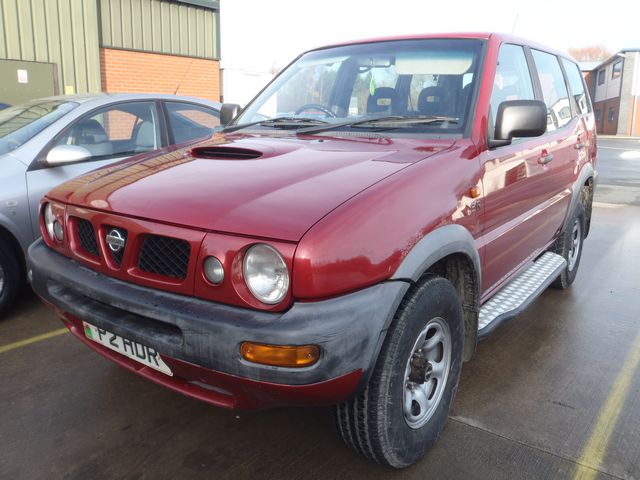 Nissan 1800 Crew Cab Nissan 1800 Crew Cab