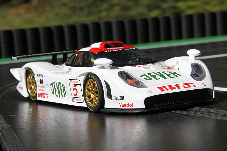 Porsche 911 GT1 EVO