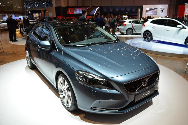 Volvo V40 T5