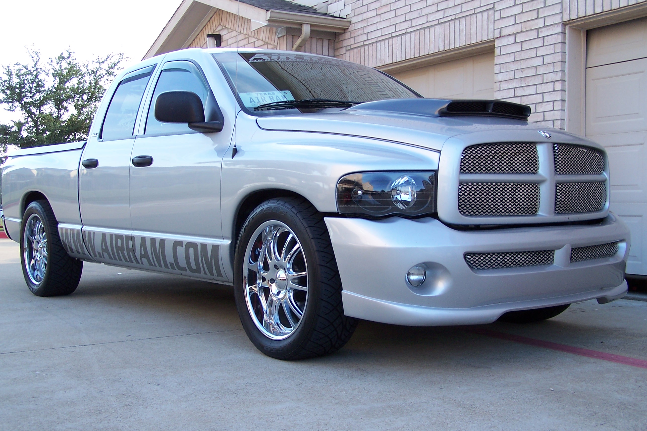 Dodge 1500 SLT Big Horn Edition