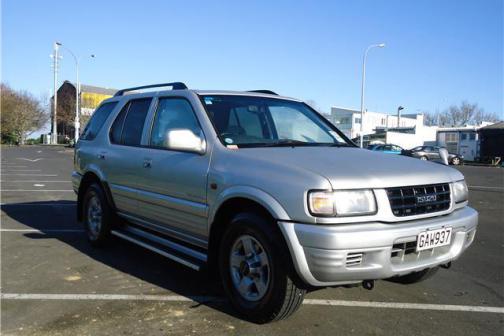 Isuzu Wizard LSE 32 V6