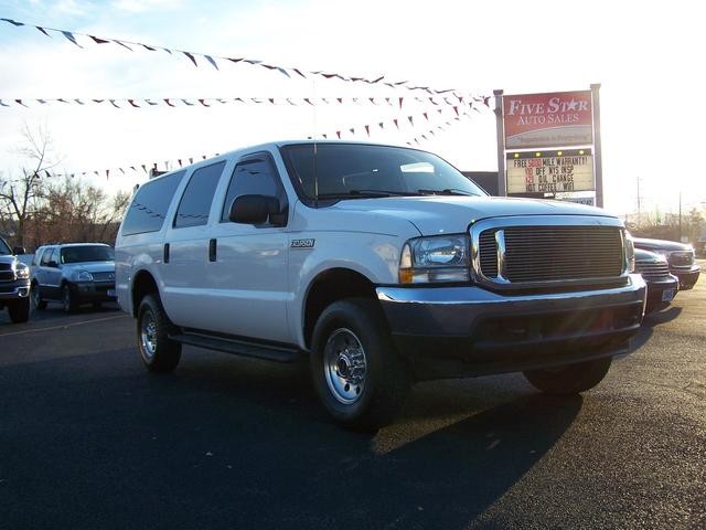 Ford Excursion XLT