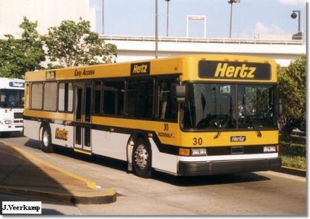 Gillig H2000LF