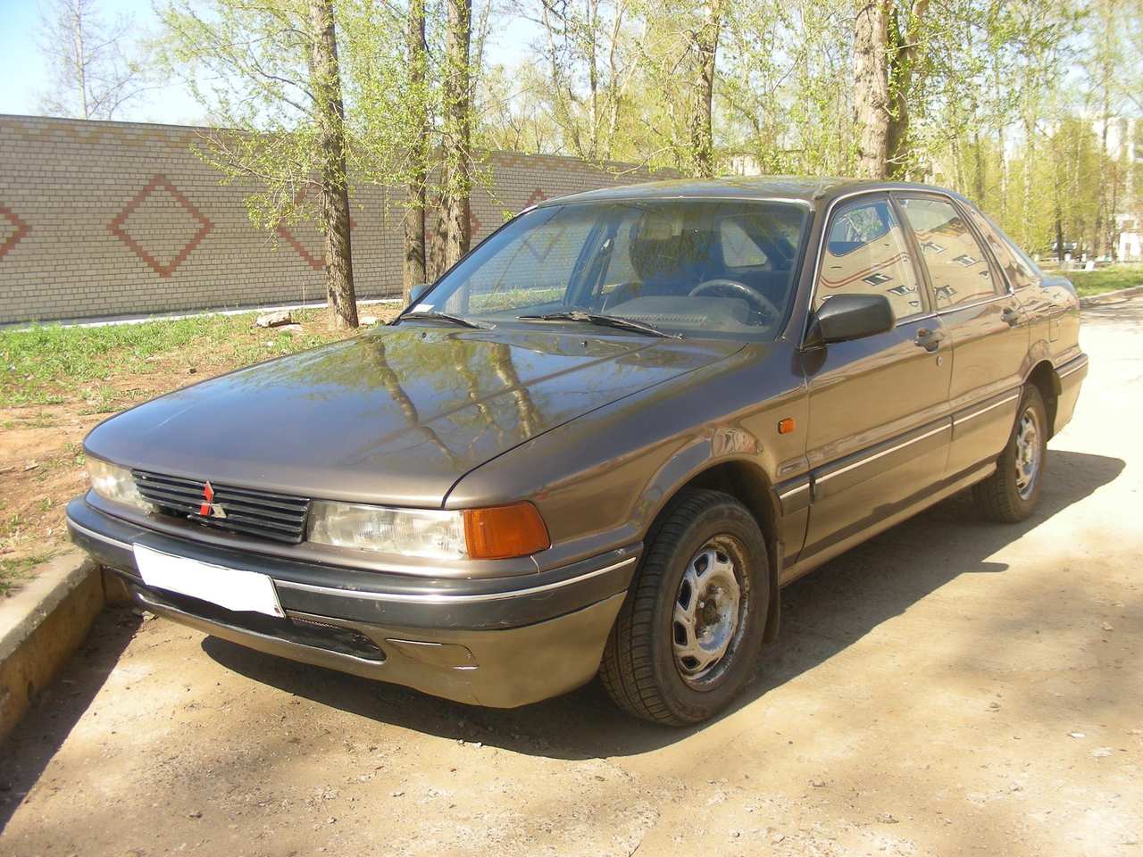 Mitsubishi Galant Hatchback