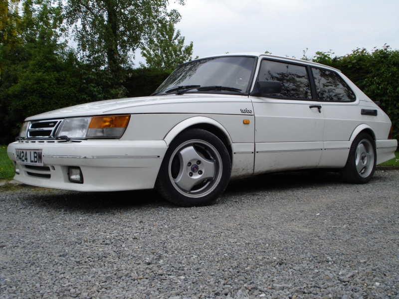 Saab 900 SE T 20