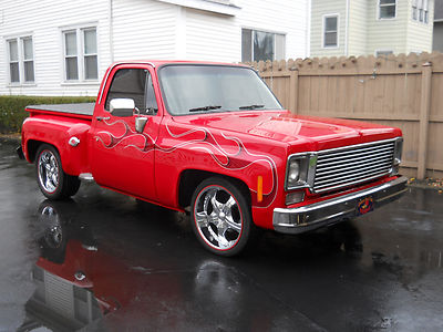 Chevrolet C-10 Custom Stepside