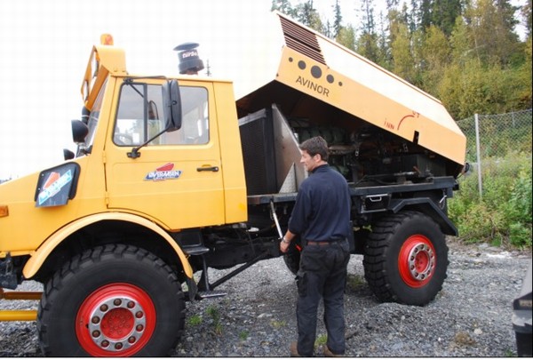 Mercedes-Benz Unimog 1700