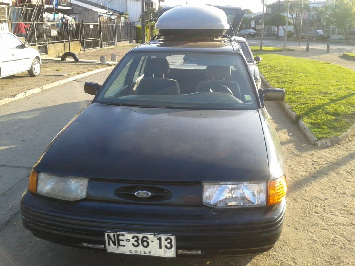 Ford Escort LX 19