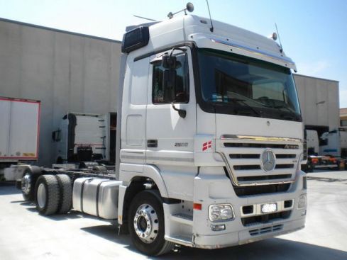 Mercedes-Benz Actros 2550