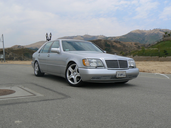 Mercedes-Benz 400 SEL