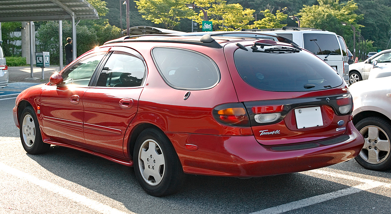 Ford Taurus Wagon