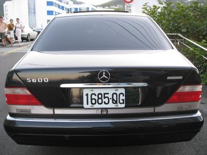 Mercedes-Benz S320L