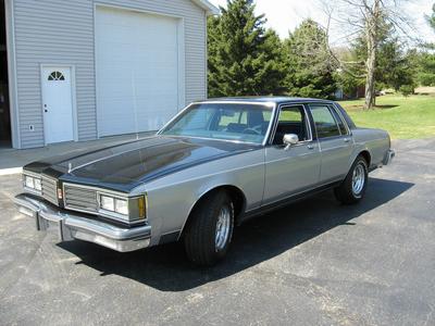 Oldsmobile Delta 88 Brougham