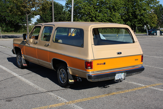 GMC Sierra Classic Suburban