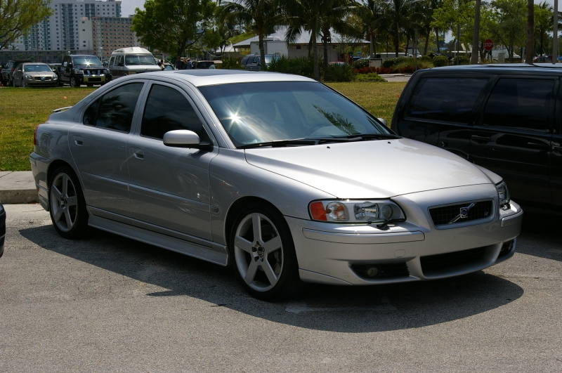 Volvo S60 R