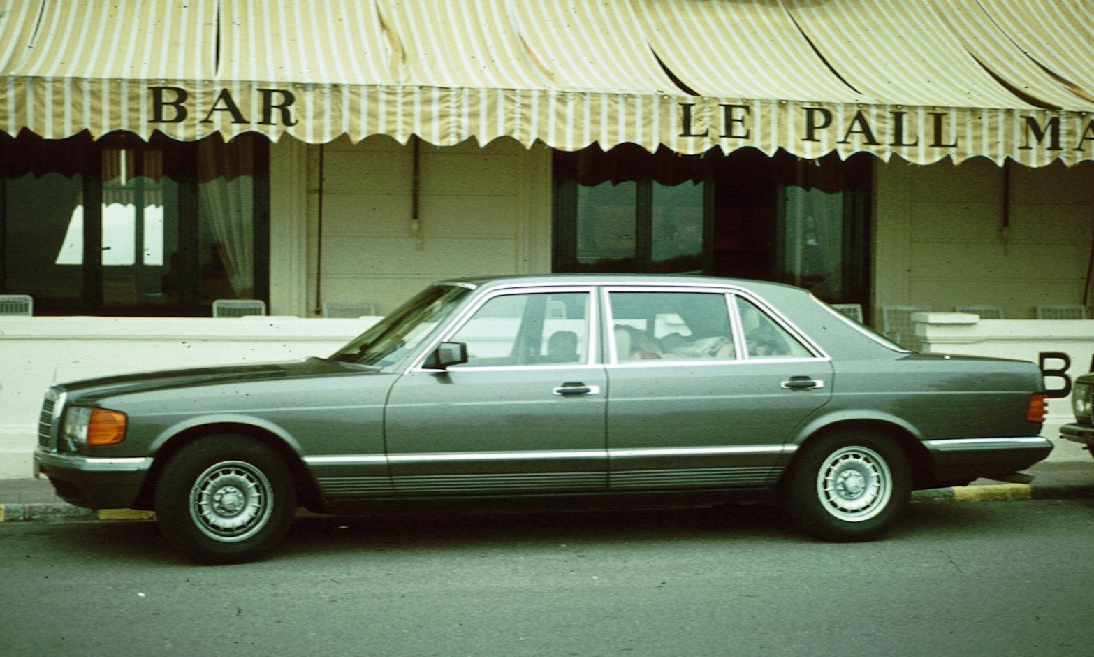 Mercedes-Benz 450 SEL