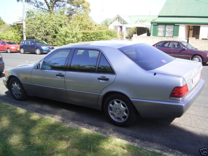 Mercedes-Benz 400 SEL