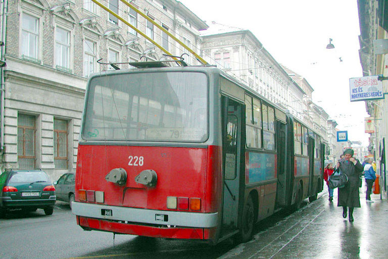 Ikarus Trolley-bus