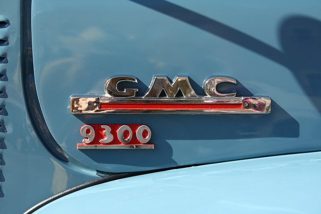 GMC 9300 Pickup