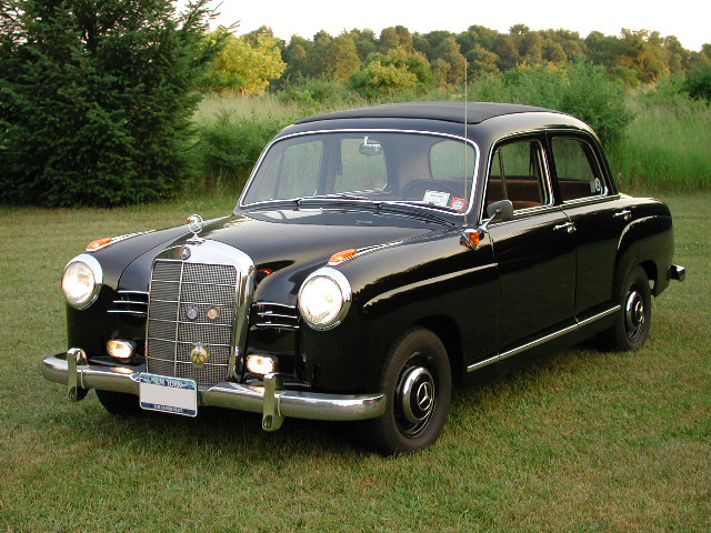 Mercedes-Benz 190 Sedan